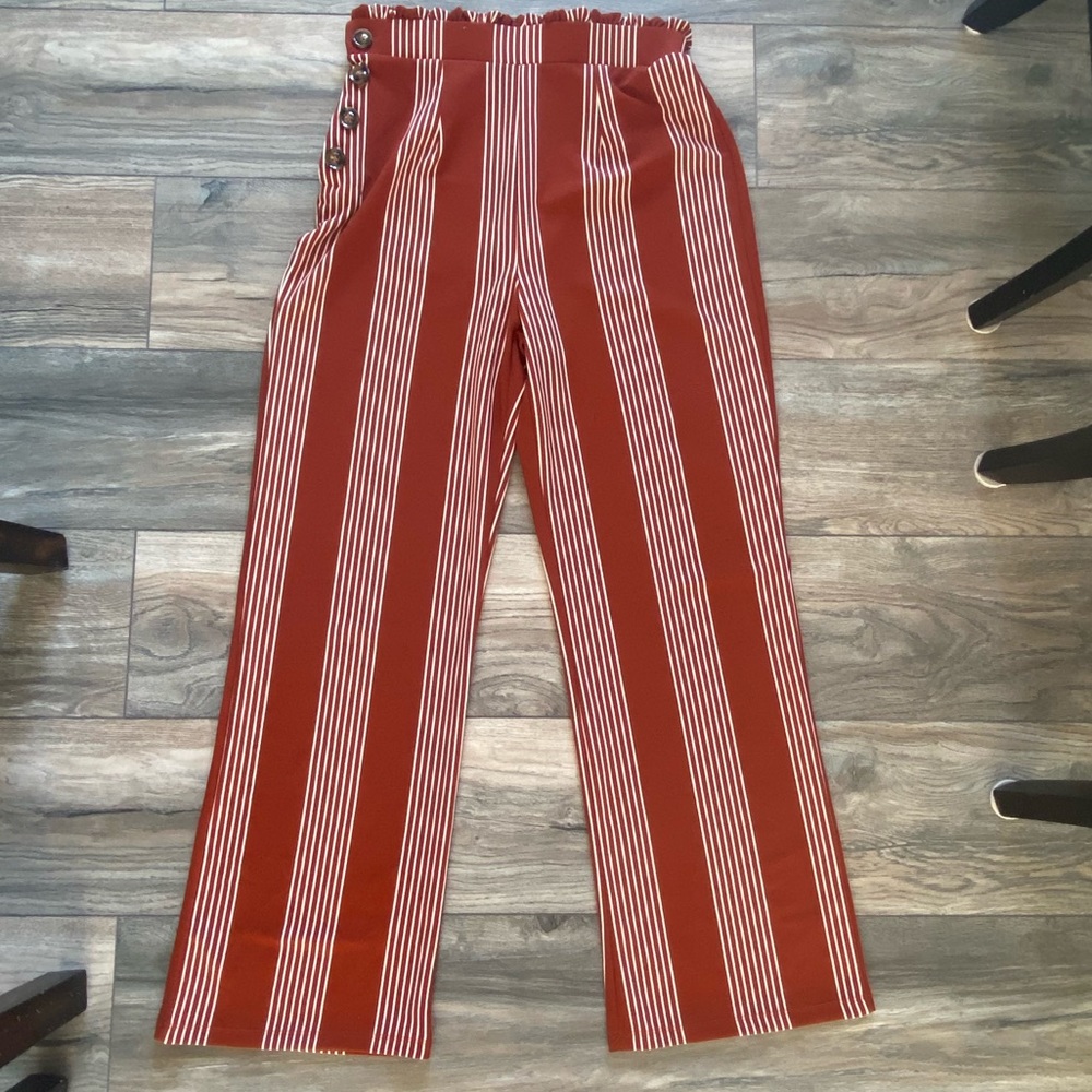SoHo Apparel High waisted striped pants!